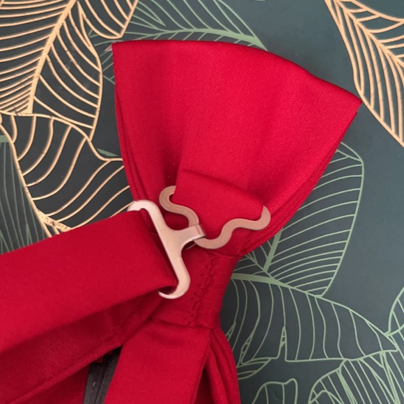 NWOT-Adjustable red bow tie - Picture 3 of 4